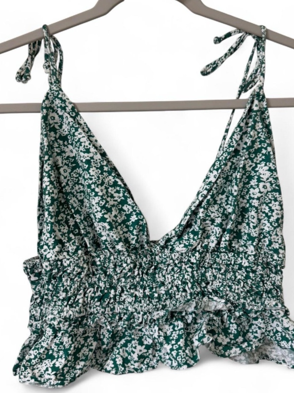 Green Floral Tie-Shoulder Smocked Crop Camisole - Women